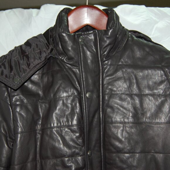 VINCE 🔥 Men's M Black Leather Hooded Puffer Down Jacket Hoodie Light Jacket - Picture 2 of 12